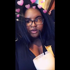 Meet your Posher, Shayla